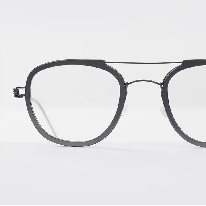 une esthétique moderne de titane et d’acétate s’entremêlant organiquement #lindberg #lindbergeyewear #lunettes #vision #opticien…