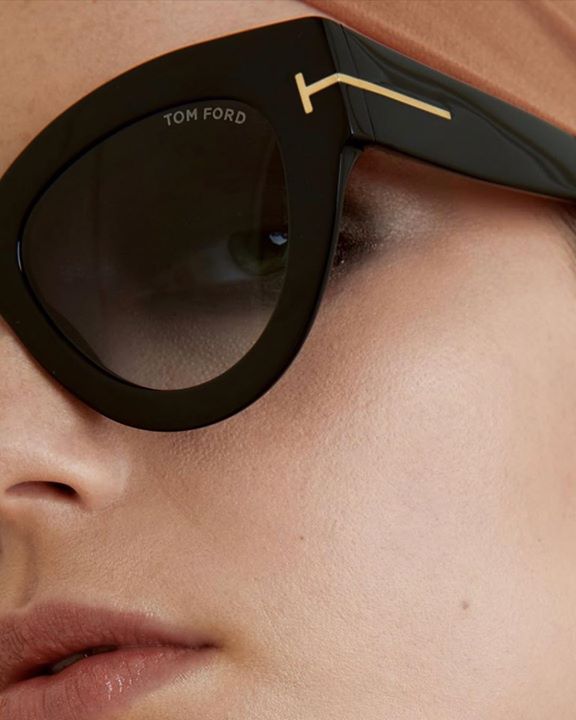 The Slater Sunglasses. dispo au magasin #TOMFORD #TFEYEWEAR #lunettesdesoleil #frasneslezbuissenal #optiquegrenez